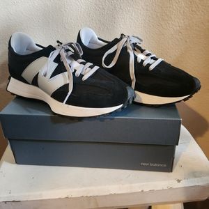 NEW Men's New Balance 327 Black/Silver Retro Style MS327MM1